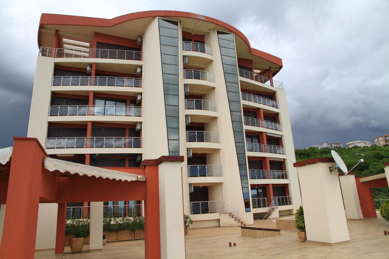 Bella Costa Apartment Dobra Voda Luaran gambar