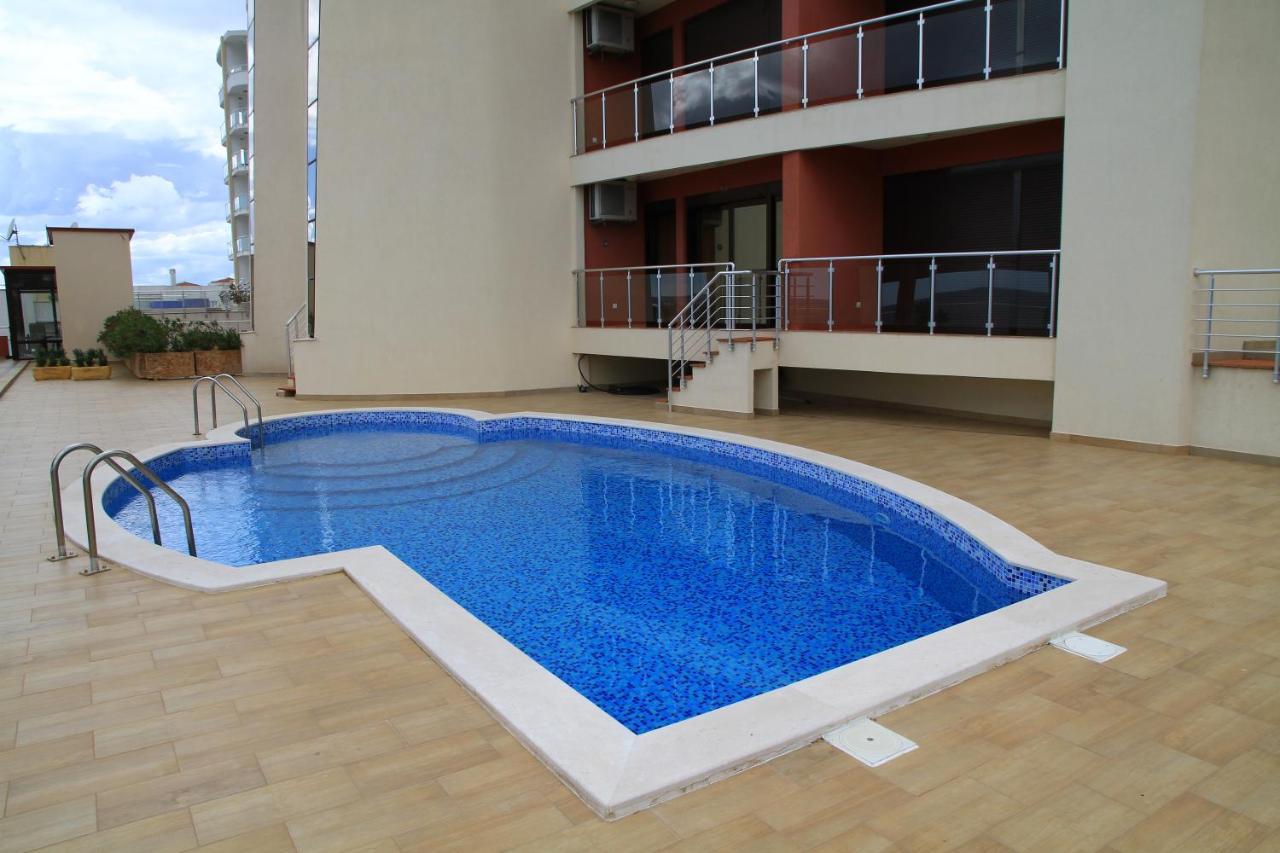 Bella Costa Apartment Dobra Voda Luaran gambar