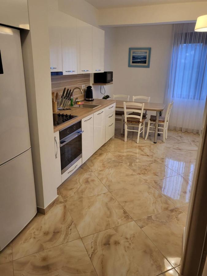Bella Costa Apartment Dobra Voda Luaran gambar