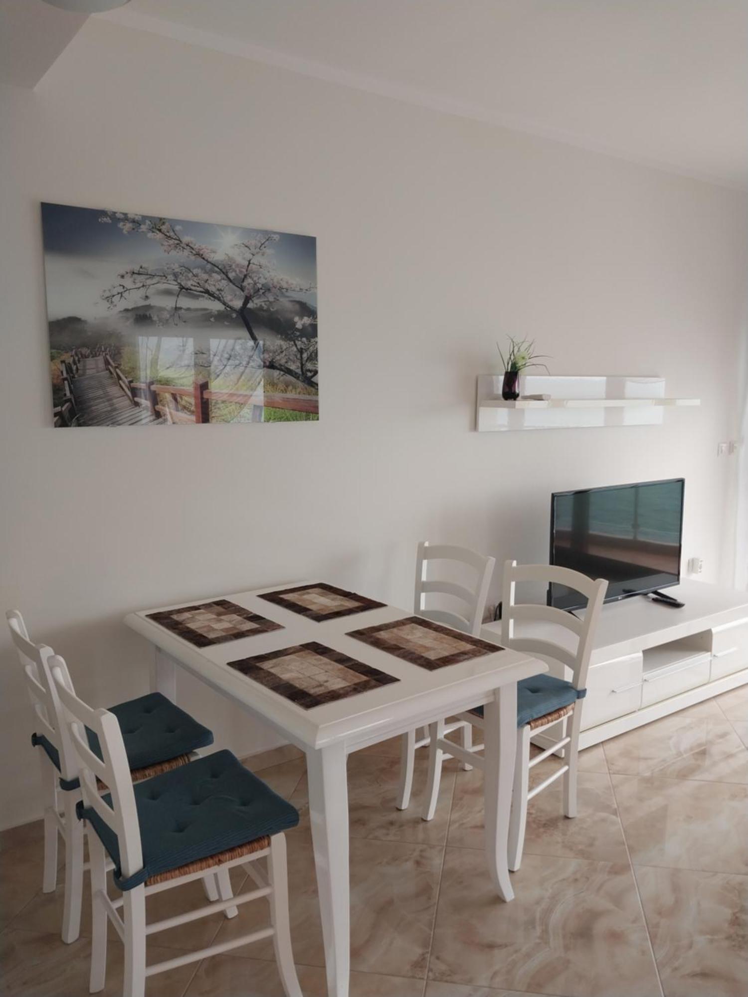 Bella Costa Apartment Dobra Voda Luaran gambar
